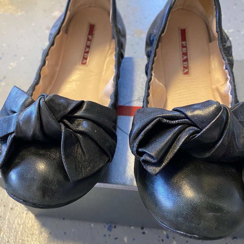 Shoes - Picture 2 of 9